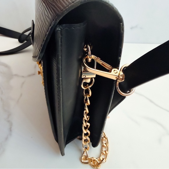 LV Epi Dragonne Sellier leather clutch as crossbody - Picture 14 of 17